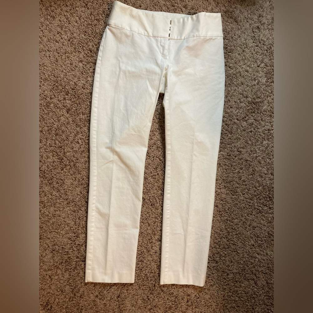 ALFANI Straight-Leg Pants White size 4 Like New